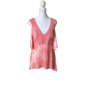 Venus Cold Shoulder Hilo Blouse